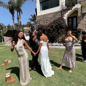Chelsea Tavares Instagram - Wedding Ep tonight on @thecw 
It’s gonna be so pretty! 
#Allamerican 

Hair: @reign.mari.hair