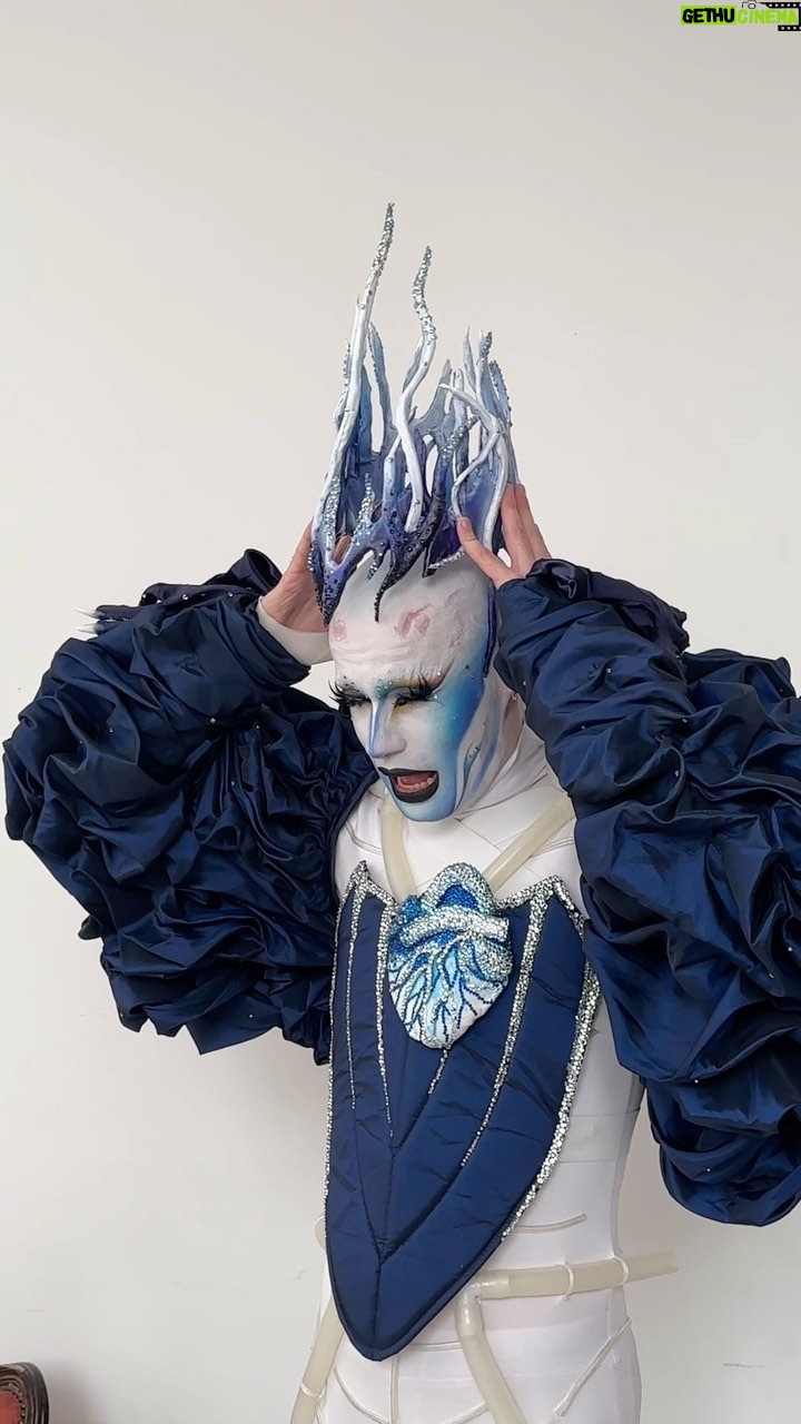 ChelseaBoy - 4.3K Likes - What do you hope my next look is going to be? 😍 Drop a comment! 💙
#frozen #Explore #Explorepage #makeupyourmind #transformation #trending #viral #entertainment #beauty #Fun #Transition