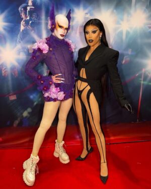ChelseaBoy Instagram - DRAG CON DAY 3 - REBIRTH 💜

This look was based on a vision I head about the first post-apocalyptic blossoming. It’s the rebirth of planet earth after humanity has fully polluted it. As no energy in the universe can ever be created nor destroyed, earth will be able to transform and restore itself after the human plague it suffered. ✨

Dress @jacobleole 
Assisted by @ceaudetoilette @maceydegeus_x and me
Ear cuffs @xochelseaboy 
Face by me using @mehroneurope 
Nails @lilly_nails_nederland_benelux 
Event @rupaulsdragcon @worldofwonder 
Agency @dragsofanarchy 

#dragcon #dragconuk #dragconuk2023 #rupaulsdragcon #worldofwonder #dragrace #rpdr #chelseaboy