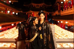 Chen Mu Instagram - 就算把你真身放進千上萬顆一模一樣的蘭花草裡，本座也能一下子找到你。
Model: @cindy_lin_1009 
Photographer: @yanick__photography 
Makeup&Stylist: @lulunails85 
#漢服#漢服攝影#漢服推廣