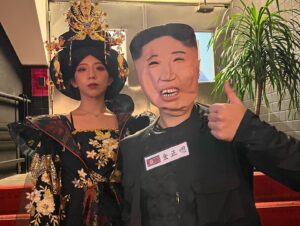 Chen Mu Instagram - Halloween 2022
So happy to see y’all n it was a fun night🎃👻😆
#halloween #迷霧島 #政治四狂 #武則天