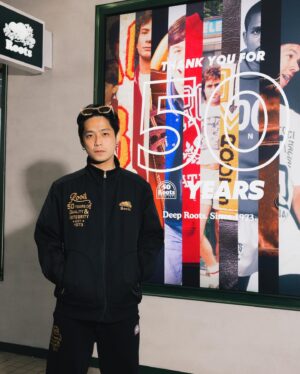 Chen Xi Teng Instagram - -
Roots 50週年快樂✨
這次參加了Roots璀璨50經典再現特展 除了各種經典之作以外 同時還能夠體驗手工皮革製作 ‼️
展間還有隻巨大的海狸可以拍照 我差點被萌暈🥹🥹
然後Roots 咖啡廳的東西⋯
超❗️級❗️好❗️吃❗️
趕緊手刀去玩耍唄👀

@rootstaiwan #RootsTaiwan #Roots50 #roots璀璨50經典再現 
-

🔺即日起-2023年12月31日
🔺時間:11:00-21:00
🔺地點:Roots仁愛店
-台北市大安區仁愛路四段101號 
🔺活動內容:
1⃣️ 9/2-10/1每週六日加入Roots LINE官方帳號好友、於
Roots仁愛店展覽區出示LINE兌換畫面即可獲得Roots 50周年璀璨金環保購物袋及$200禮券
2⃣️ 9/2-10/1每週六日加入Roots APP行動會員於Roots仁愛 店展覽區出示行動會員畫面即可免費參加帆布袋燙印 DIY活動及$200禮券
3⃣️ 9/15-10/1於Roots FB粉絲專頁活動貼文內上傳於 「Roots璀璨50 經典再現特展」拍照區拍照之照片並完 成指定步驟，即有機會抽中45公分海狸玩偶
