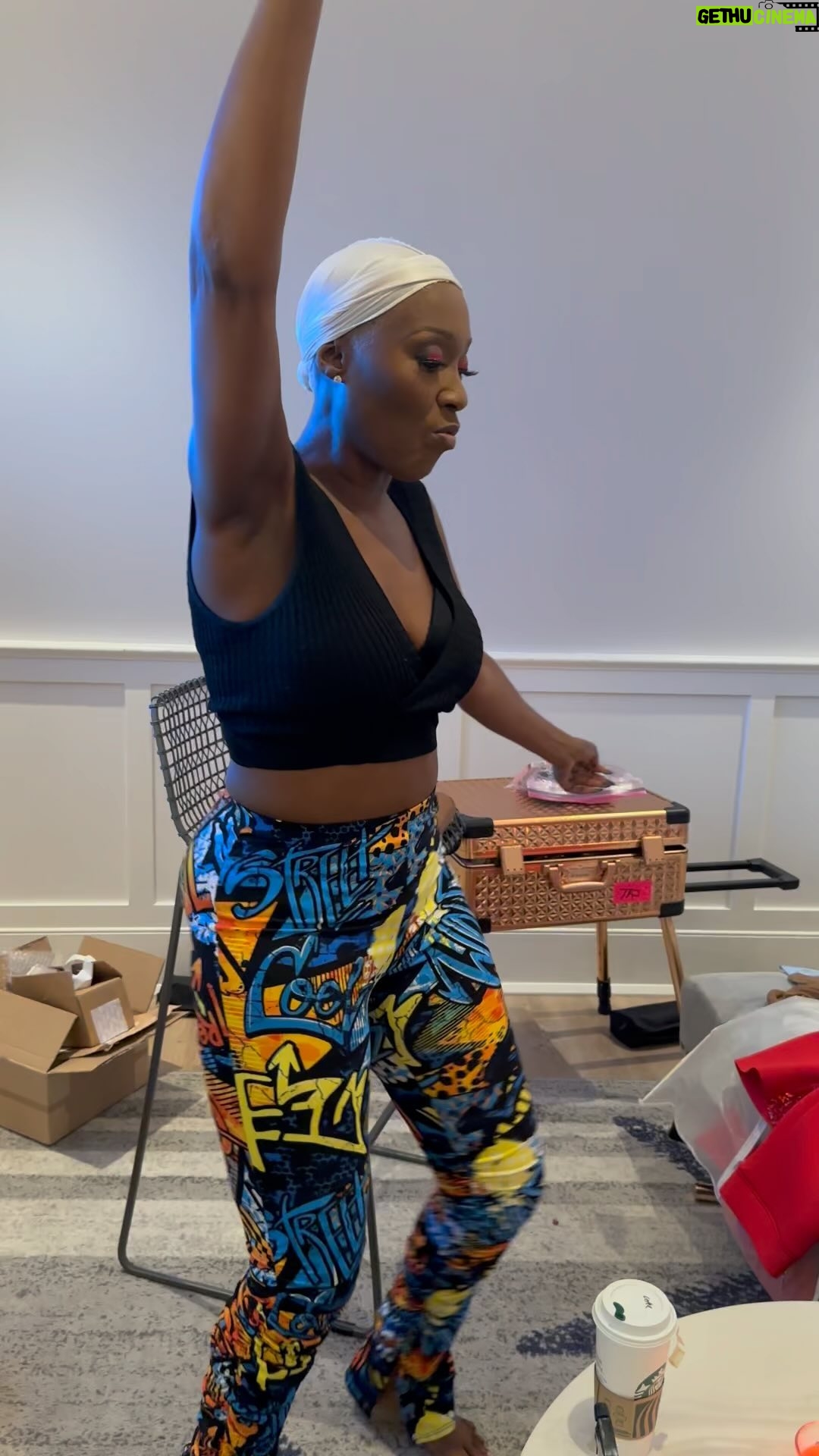 Cheryl 'Coko' Gamble - 10.4K Likes - SWV backstage shenanigans are always off the chain!!!! 😂😂😂😂 #swv #thequeensofrnb #lelee #coko #taj #nycgirls