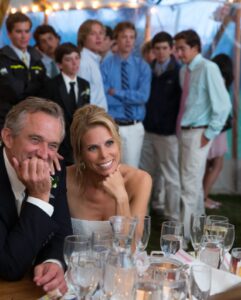 Actress Cheryl Hines HD Instagram Photos and Wallpapers September 2024