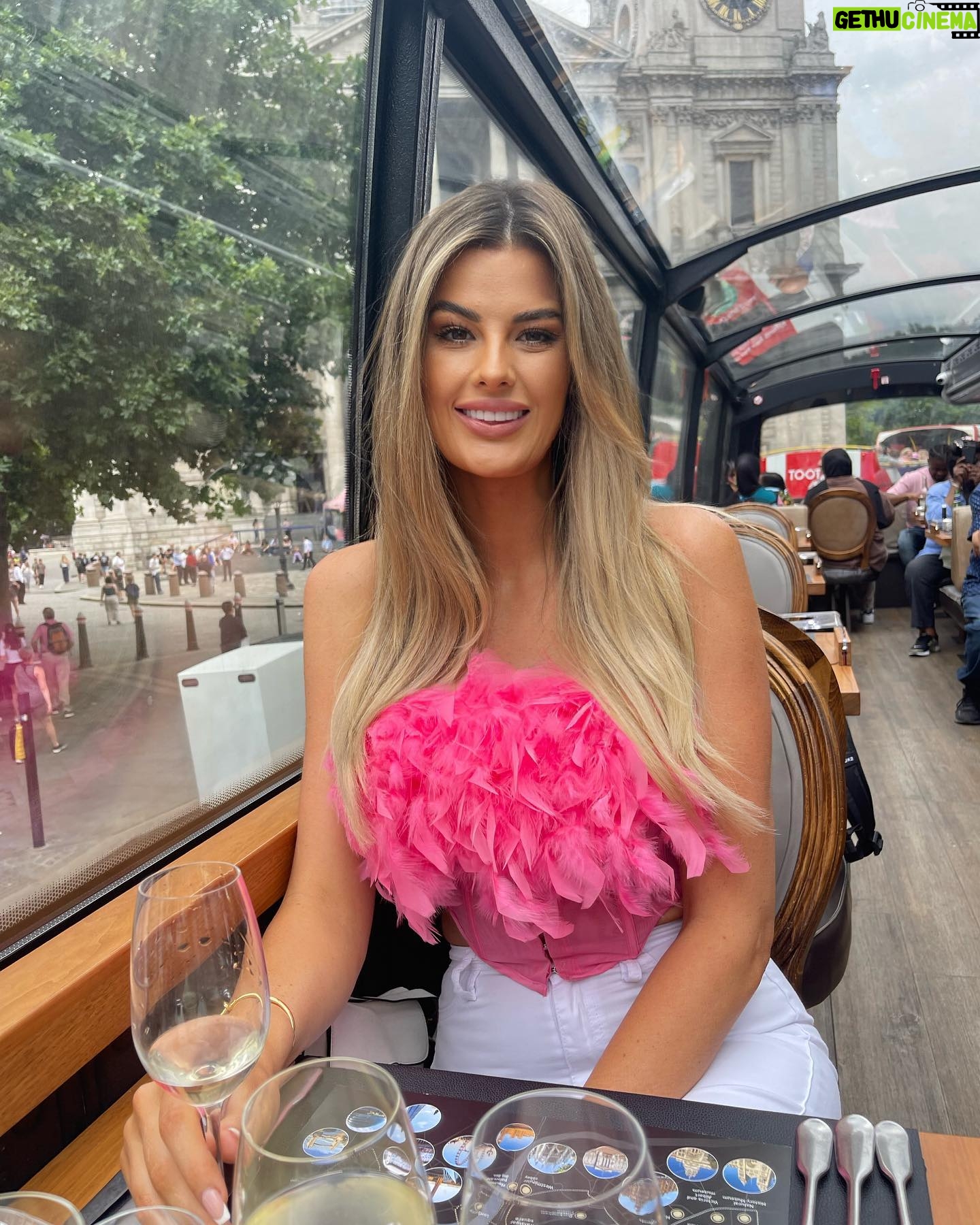 Cheryl Maitland - 893 Likes - Day 1 🇬🇧