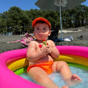 Cheyanne Buys Instagram - Devis first trip to black sand beach 🌴 🇬🇪