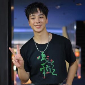 Chia-Yi Chu Instagram - 電影《嘎啦》7/19
我們主演的電影終於順利上映
謝謝大家的支持與討論
這一路上非常的不容易
一起繼續加油

@gala_0719movie 
瑪菲司 @halo_mavis 
李恩佑 @enyo__0920 
徐灝翔 @uncle_ming 
余奕墨 @yuyimo_ 
林靜軒 @tiffany3y3y3y 
賴玟君 @lai.lai.119 
翁妮妮

監製 劉楓棋 @imsteven 
導演 曾大衡 @bigheng 
編劇 敷米漿 @fumijan 

#電影 #嘎啦 #恐怖故事 #2024