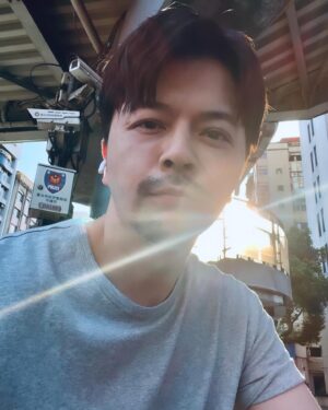 Chiang Chang-Hui Instagram - 今日份的陽光很美好。