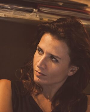 Chiara Civello Instagram - Happy Birthday Canzoni! ❤️ 
Oggi 10 anni fa usciva il mio album “Canzoni”. 
Un omaggio alla canzone italiana prodotto da  @nicolaconteofficial con arrangiamenti orchestrali di Eumir Deodato, ospiti eccezionali e una band spettacolare che si è raccolta intorno a me nello studio che tanto amo di @tommy_cavalieri  @sorrisostudios .
É stato un viaggio magico meraviglioso e sarò sempre grata a tutti quelli che lo hanno fatto con me. Ho deciso di festeggiare in modo molto speciale e presto vi racconterò
 ❤️☀️❤️☀️❤️ Grazie a chi lo ha amato e consumato, grazie a chi lo scoprirà. 
☀️☀️
Foto di copertina di @fabio_lovino_ foto d’archivio di @umbertolopez

Today my album “canzoni” is turning 10! It’s a tribute to the Italian songbook produced by Nicola Conte with string arrangements by Eumir Deodato, exquisite special guests and a spectacular band that reunited around me in the studio I so much love of Tommy Cavalieri, Sorriso Studios. (Smile studio) 
It was an magical and marvelous journey and I’ll always be grateful to all the people that were there with me. I decided to celebrate in a very special way and soon I’ll let you discover it . Thank you for loving it and consuming it and thanks to who will discover it. ☀️

#chiaracivello #canzoni #nicolaconte #happybdaycanzoni
