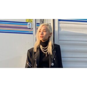 Chicha Amatayakul Instagram - Head in the clouds 
🐱☁️🖤✨