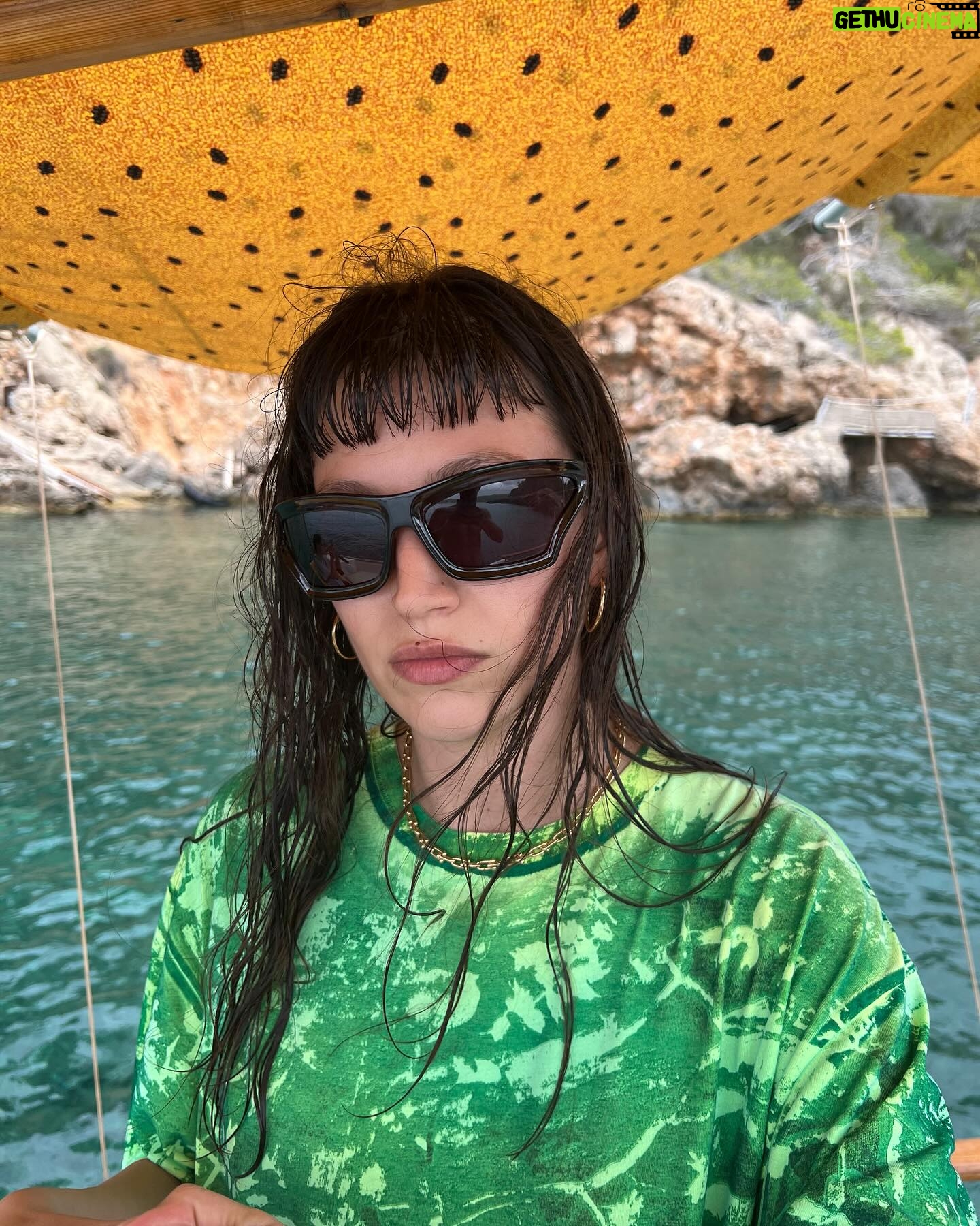 Chino Darín - 173.1K Likes - Fin de semana en Ibiza con @loewe ♥️