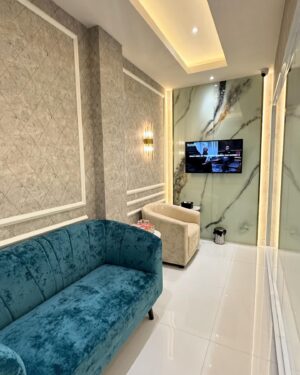 Chintya Cheye Instagram - Akhirnya di Cirebon ada @beningsclinic_kotacirebon yg baru buka cabang! 🥰 lokasinya di CSB☺️
Happy place! Happy treatment🫶🏻
Slide untuk lihat detailnya👉🏻