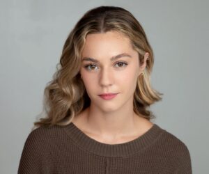 Actress Chloe Lang HD Instagram Photos and Wallpapers August 2024