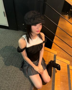 Cho Mi-yeon Instagram - . ᘏ▸◂ᘏ ╭◜◝ ◜◝ ◜◝╮
꒰  ɞ̴̶̷ ·̮ ɞ̴̶̷ ꒱ .oO  엠카의 빛나는 20살 생일에✨💕🩵🫶🏻 ᝰꪑ
( つ旦O ╰◟◞ ◟◞ ◟◞╯