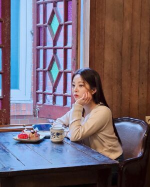 Choi Ji-hye Instagram - 🐰🤍