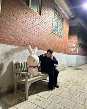 Choi Si-won Instagram - Dream big, 

Think positive,

Be fearless.