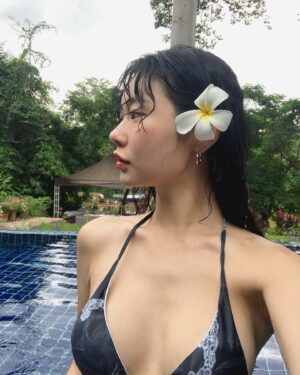 Choi So-yoon Instagram - 여름 끝나기 전에 얼른 또 물놀이하러 가야지!!!🫧🫧🐚