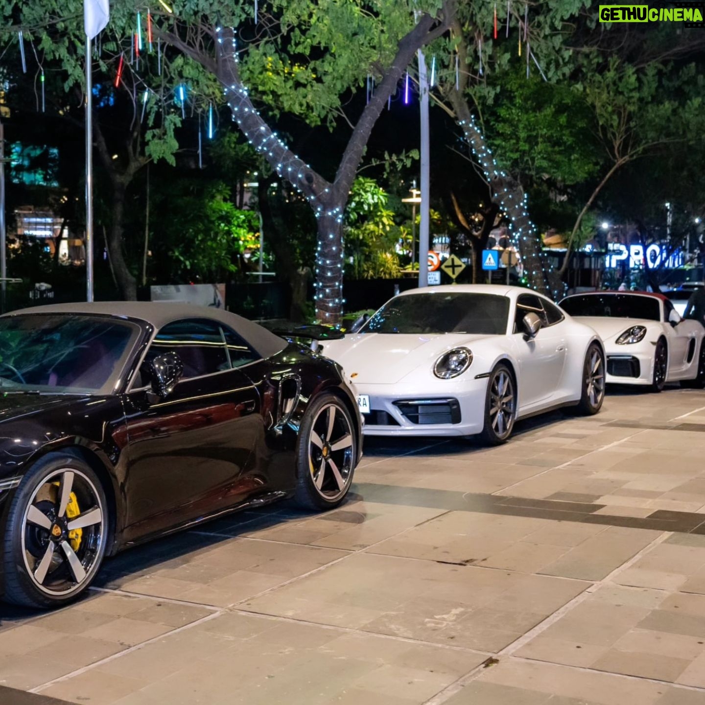 Choky Andriano - 5.2K Likes - Dinner with love ❤️
#mylove #mywife
#fyp #porsche #club #indonesia
#sportscar #hypercar #my #friends