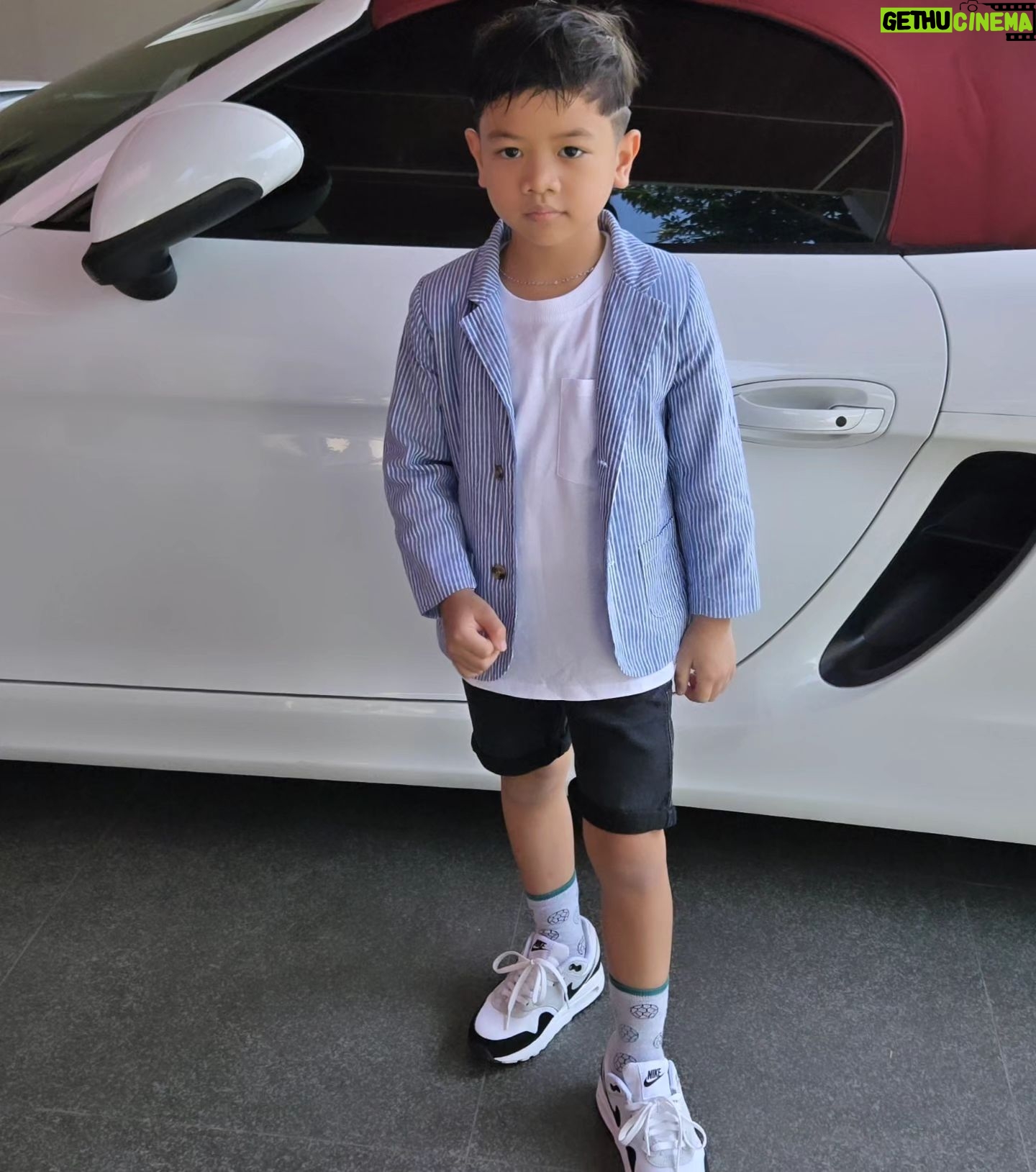 Choky Andriano - 10.3K Likes - Jagoanku 🥰😘
#fyp #myson #buah #hatiku #cintaku
#bismillah #berbakti #pada #orang #tua
#dan #melindungi #kakak #kakaknya 🙏🙏🙏