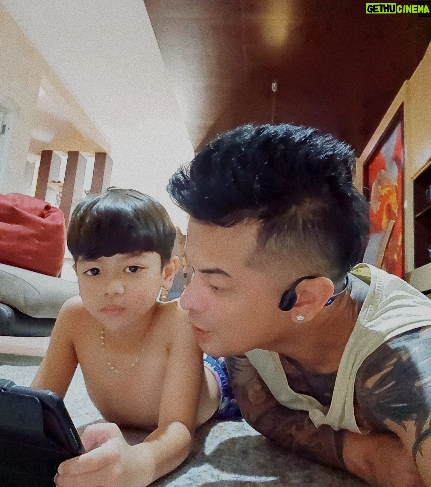 Choky Andriano - 10.3K Likes - Jagoanku 🥰😘
#fyp #myson #buah #hatiku #cintaku
#bismillah #berbakti #pada #orang #tua
#dan #melindungi #kakak #kakaknya 🙏🙏🙏