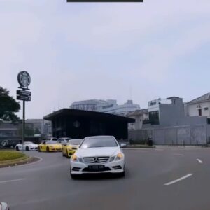 Choky Andriano Instagram - 🇲🇨 Merdeka ✊️ merah putih Jaya selalu indonesia ✊️
#dirgahayuindonesia #17agustus1945 
#fyp #sport #car #hypercar #porsche #club #indonesia
#freeflow #merdekarun
