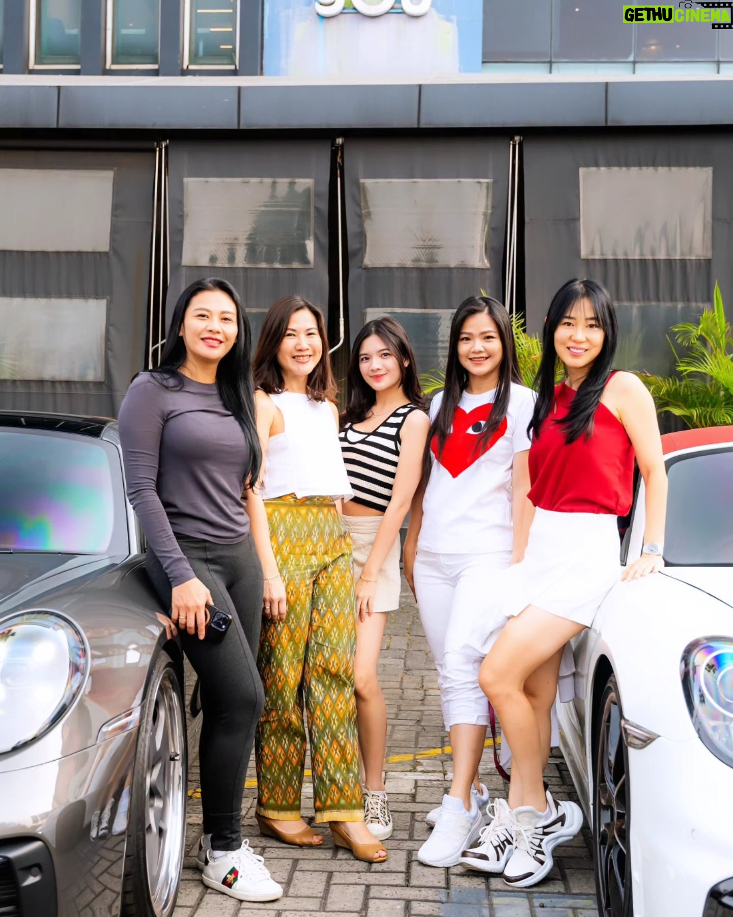 Choky Andriano - 4.2K Likes - 🇲🇨 Merdeka ✊️ merah putih Jaya selalu indonesia ✊️
#dirgahayuindonesia #17agustus1945
#fyp #sport #car #hypercar #porsche #club #indonesia
#freeflow #merdekarun