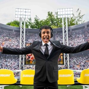 Chris Kamara Instagram - Think the Feehely family have got the cracker this afternoon for England v Scotland thanks to @subway_ukireland. They’ll be watching the game in style in their ultimate at-home stadium…might see if I can drop by again! #TimeForASub #ad