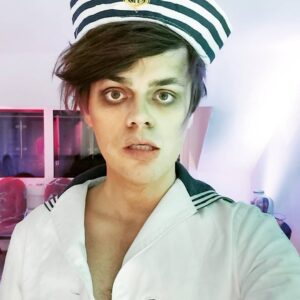 Chris Kendall Instagram - Can't believe Halloween is a year away 🧟‍♂️It's the only holiday I actually like 🤮 Does anyone know how my sailor died? Makeup by @silvijavil 🔪