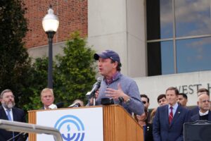 Chris Murphy Instagram - Scenes from day one of my seventh annual walk across Connecticut.