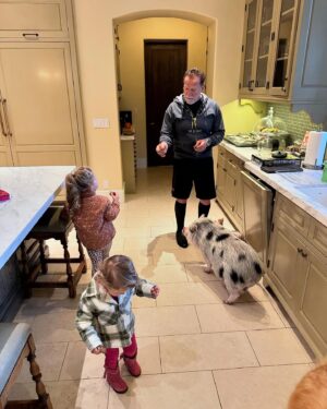 Chris Pratt Instagram - Happy Birthday Arnold! You’re one of a kind. Looking forward to another year of sage advice, good cigars, chess whoopings and hand feeding homemade cookies to the many barn animals that live in your kitchen.