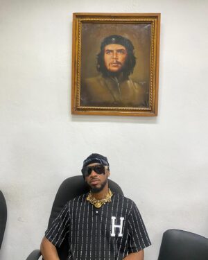 Chris Smalls Instagram - New Film 🎥 🚨🍿Premieres Tomorrow on @bellyofthebeastcuba 🇨🇺 YouTube  Channel 

cuba si bloqueo no viva CUBA! ✊🏽

“One person’s life is worth millions of times more than all the properties of the richest man on earth” -CHE 

#endtheembargo