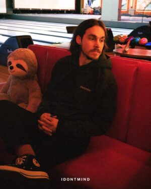 Chris Wood Instagram - IDONTMIND talking about my mental health. Read about me talking about it a lot at idontmind.com [link in story] @idontmind
