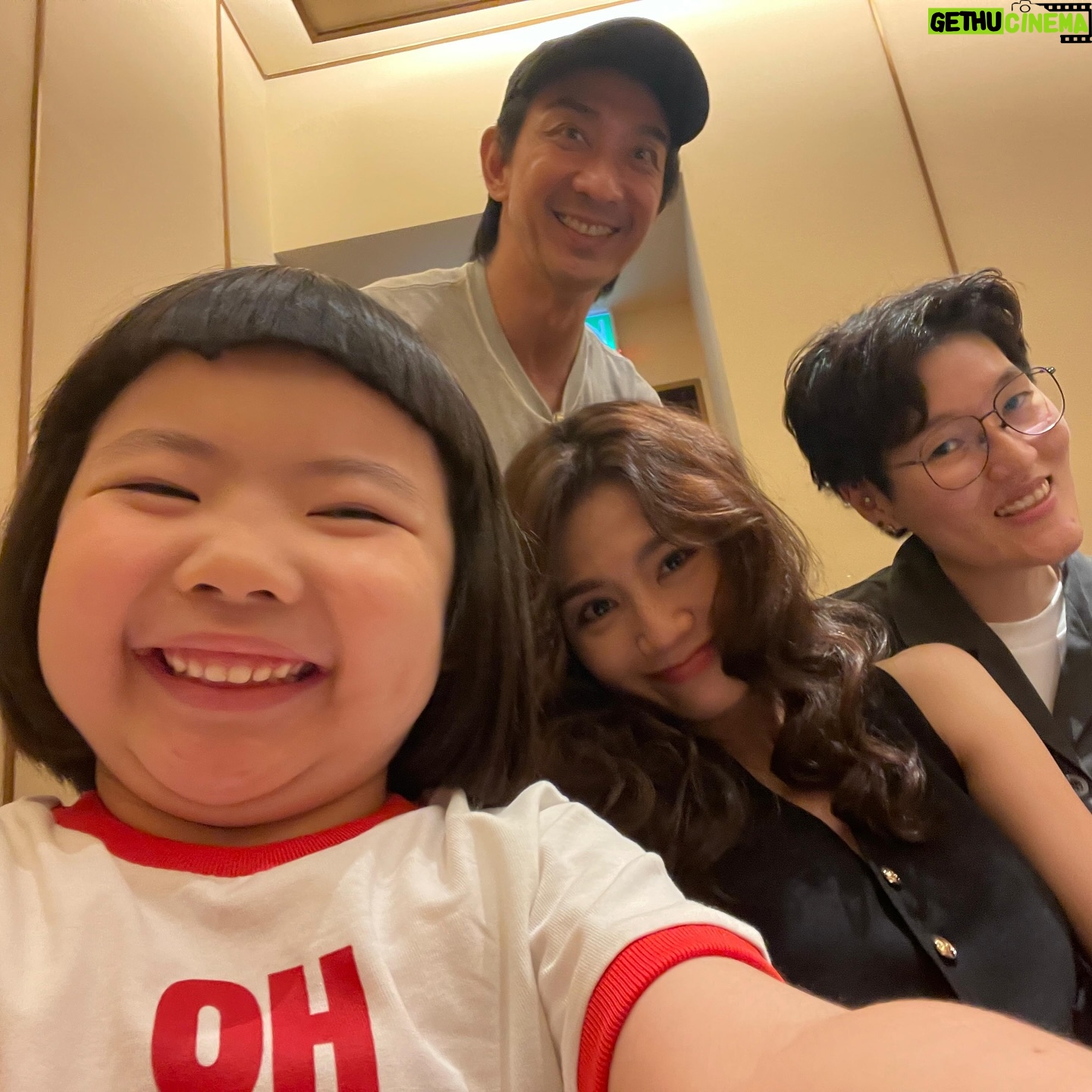 Chrissie Chau - 20.6K Likes - 獨特嘅Selfie🤳🏻角度 @lucy.is.good @becarefullee
#lucy #cute #lovely #selfie #kl #malaysia
#我哋都有酒粒架
