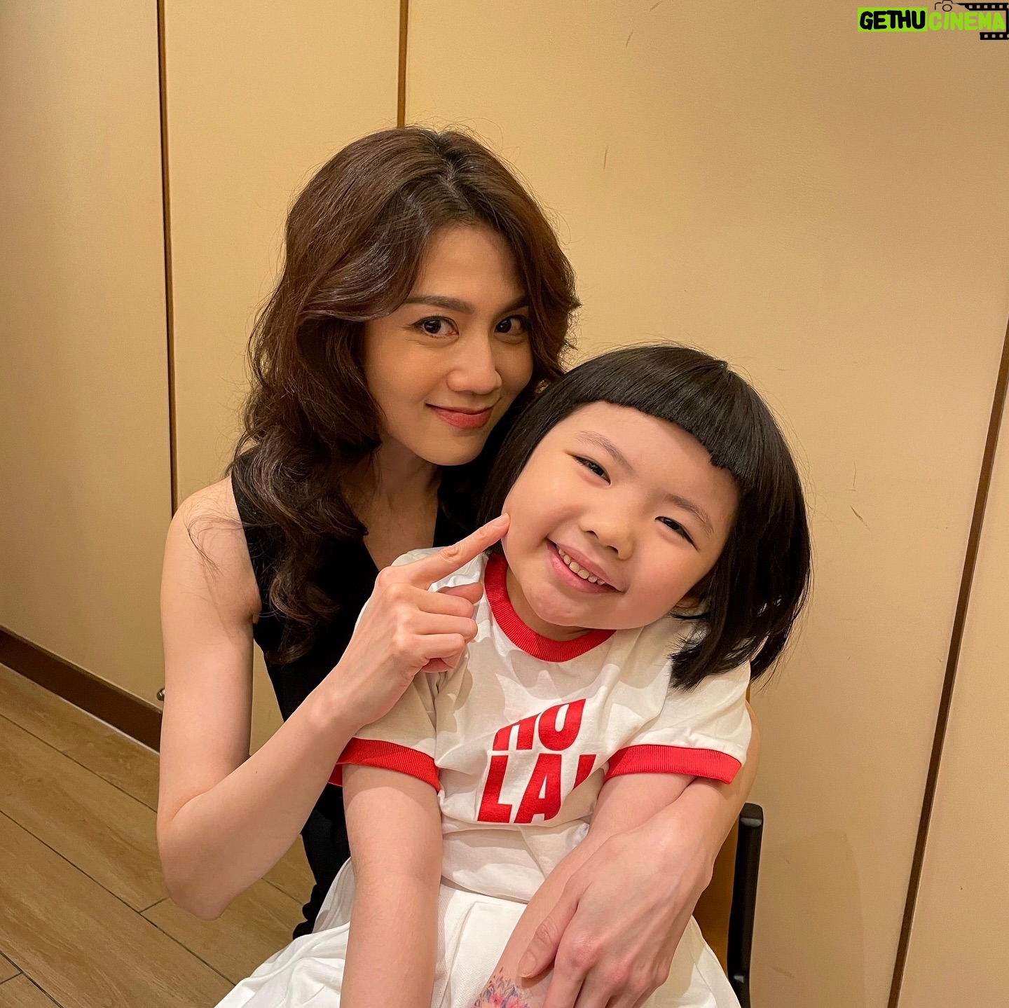 Chrissie Chau - 20.6K Likes - 獨特嘅Selfie🤳🏻角度 @lucy.is.good @becarefullee
#lucy #cute #lovely #selfie #kl #malaysia
#我哋都有酒粒架