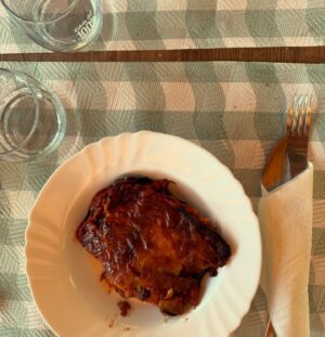 Chrissie Swan Instagram - Drum roll please… herewith are the top ten things I ate over the last month in Europe. It was a tough race but #1 has to be the risotto Milanese and Osso Bucco I had in Milan along with the best Caprese Salad ever (my fave salad) and also a Melanzane Parmigiana I got from a truck stop somewhere outside of Naples… 
I’m back at work today on @thechrissieswanshow and if you’ve been watching my adventures and thinking ‘I’ll have what she’s having!’ I’d be listening if I were you 💋🇮🇹 🇫🇷 🏴󠁧󠁢󠁥󠁮󠁧󠁿 
See you from 2-4 🤗❤️