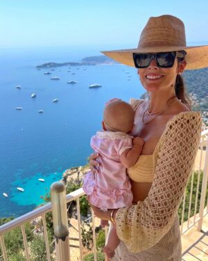 Christina Pascucci Instagram - I’m going to show you the world, my girl, and watch you shine your light wherever you go ❤️ 

Even though you likely won’t remember this time abroad, we are planting seeds.

A strong foundation of family. 

Adaptability.

Curiosity about people.

An open heart.

Adventure. 

We love you ohhh so much. 

#AlessandraSloane #DearAlé