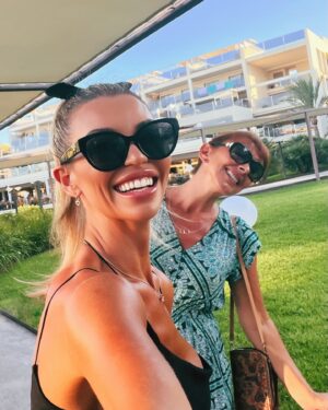 Christine McGuinness Instagram - I’m not ready to say goodbye to July! 😍 
But if this is the start to my summer then I am very excited! 😎 I am home sweet home with a heart and camera roll full of memories and milestones! 🎞️🏡❤️