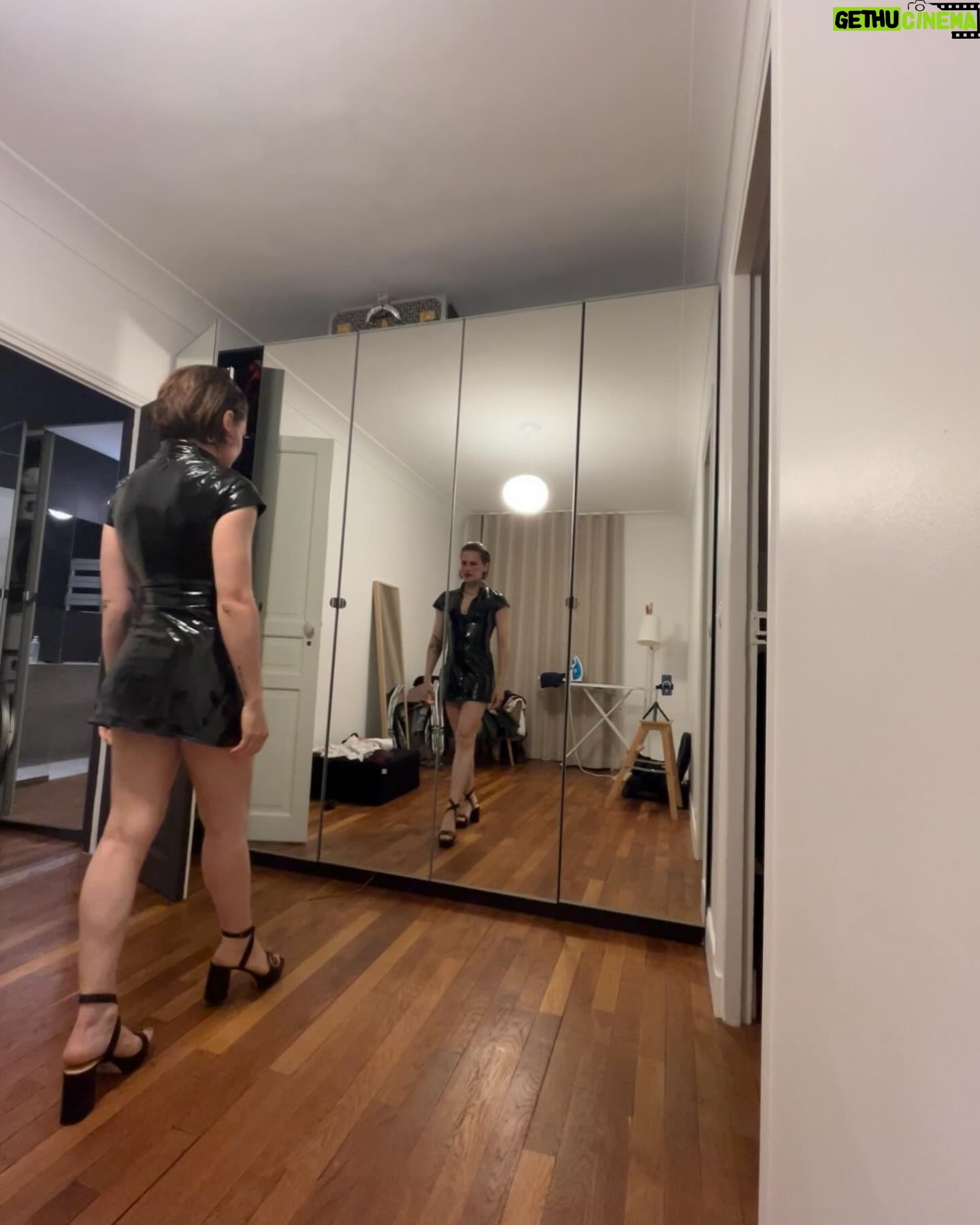 Christine and the Queens - 10.4K Likes - Manuela teaching me a lesson 2022