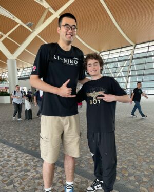 Christopher Convery Instagram - I made a new friend! @maxzhang23 #christopherconvery #shanghai  @shanghaisharkofficial #actor
