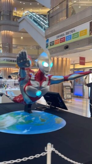 Christopher Sean Instagram - Ultraman: Rising is Global! 
Look how adorable Emi is sitting on Ultraman Ken Sato at Haneda Airport in Japan!

How absolutely amazing @tsuburayaglobal is!