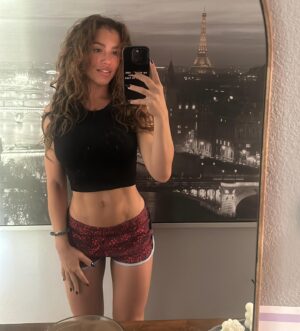 Chrysti Ane Instagram - My birth year is getting kinda far on that lil scrolly thingy.