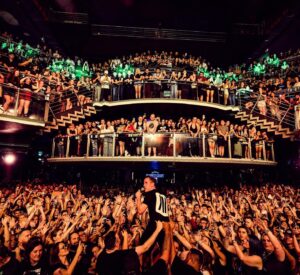Chuck Comeau  Instagram - Perth night 1 was rad! 🤘🙏❤️

So happy to be back in Australia! 🇦🇺🇦🇺🇦🇺

📸: @skylerbarberio