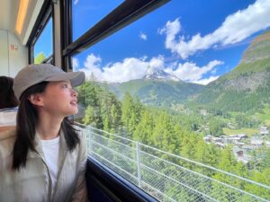 Chun Woo-hee Instagram - 엄마&새언니와의 세사람 첫여행 🇮🇹🇨🇭
즐겁고 화나고 재밌고 답답하고 웃기고 속상하고
오만감정이 다 느껴졌던 열흘

좋은 사람들, 화창한 날씨, 그리고 액땜까지.
운이 좋았다!

자 이제 빠르게 일상복귀:)