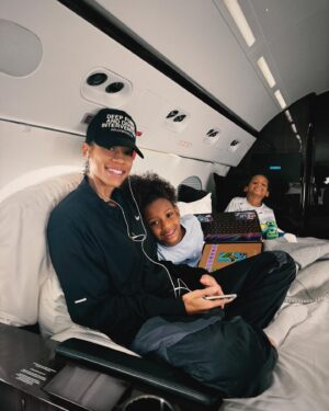 Ciara Instagram - The moments that filled my cup on the in between. #TourLife❤️