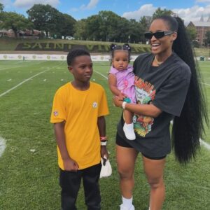 Ciara Instagram - The moments that filled my cup on the in between. #TourLife❤️
