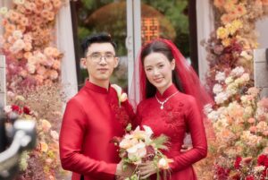 Cindy Diễm Mii Instagram - Hạnh phúc trọn vẹn nha cô dâu của em ơi 💕
Quá xinh đẹp rồi cô dâu @miduofficial 👰‍♀️👰‍♀️
Dàn bê tráp hùng hậu quá điiii