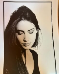 Actress Claire Forlani HD Photos and Wallpapers April 2025