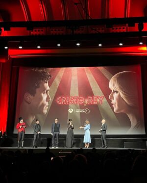 Clara Alvarado Instagram - premiere @cristoreyserie ❤️‍🔥
Gracias @atresmediacom @thegoodmoodproductions y @velocasting por darme la oportunidad de formar parte de este proyecto tan increíble encarnando a Rocío Dúrcal ✨ enhorabuena a todo el equipo 🎪

gracias a mis incondicionales @granviacomunica @ireneln @b_art_talent_management @elgatoamarillo por apoyarme siempre 💫
y por supuesto, a mi @carmialbornoz por muchos motivos a parte de maquillarme y peinarme siempre con tanto cariño 

Estreno el DOMINGO 15 en @atresplayer 💥

📷 @lacajadmusica @josuneord