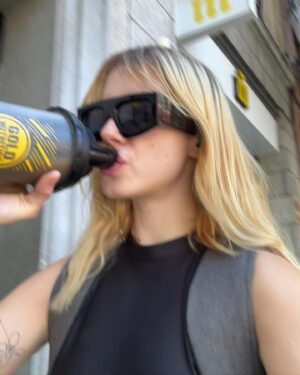 Clara Galle Instagram - Don’t hate me it turns me on 🫐😎