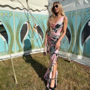 Clara Paget Instagram - Sunday selection🔮🐦‍🔥🌙🦦🥁🧝🏻‍♀️🫳👁️✨